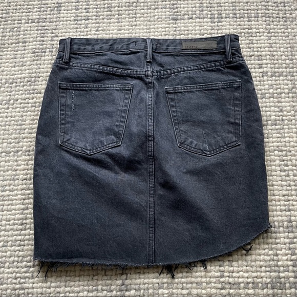 GRLFRND Rhona Dark Denim Skirt Size 29 - Picture 4 of 4